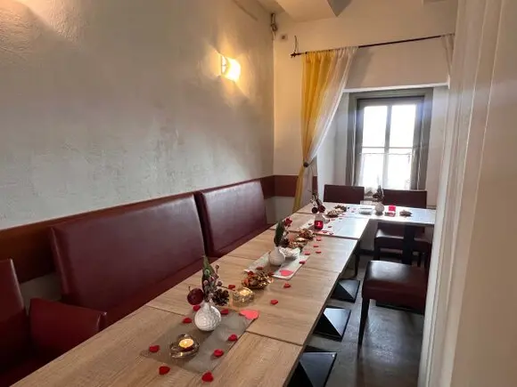 Liebe der neuen Zeit am 4. Mai 2025- die Galerie dazu