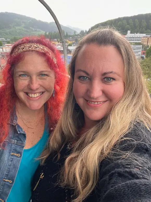 Liebe der neuen Zeit am 4. Mai 2025- die Galerie dazu